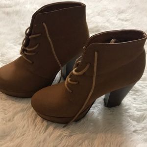 Heeled booties
